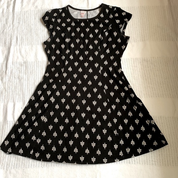 Size L Black Fit n Flare Dress - Picture 1 of 5